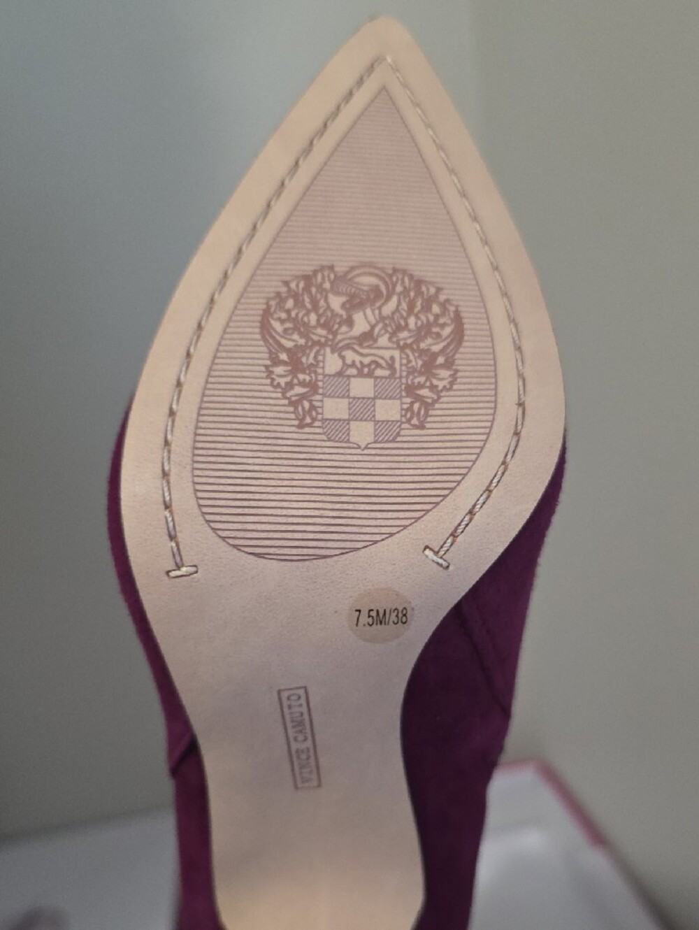 Vince Camuto Burgundy Suede Knee-High Pointed-Toe Stiletto Boot Size 7.5 M - Picture 7 of 10